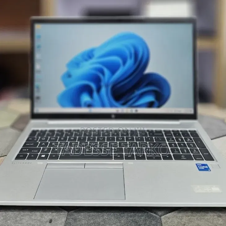 New Laptop HP EliteBook 850 G8 16GB Intel Core i5 SSD 512GB