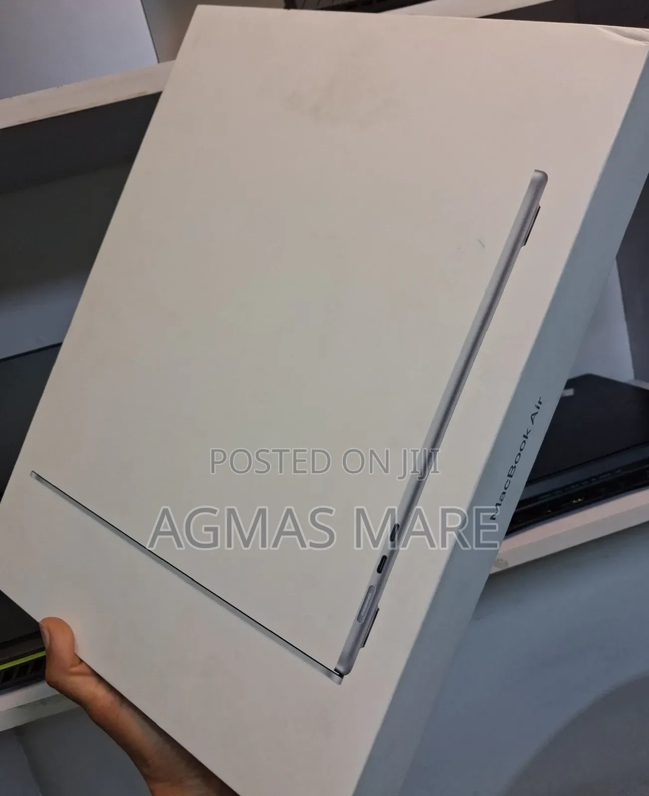 New Laptop Apple MacBook Air 2025 M4 16GB Apple M4 SSD 512GB