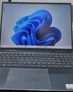 New Laptop Dell Inspiron 15 16GB Intel Core i7 SSD 512GB