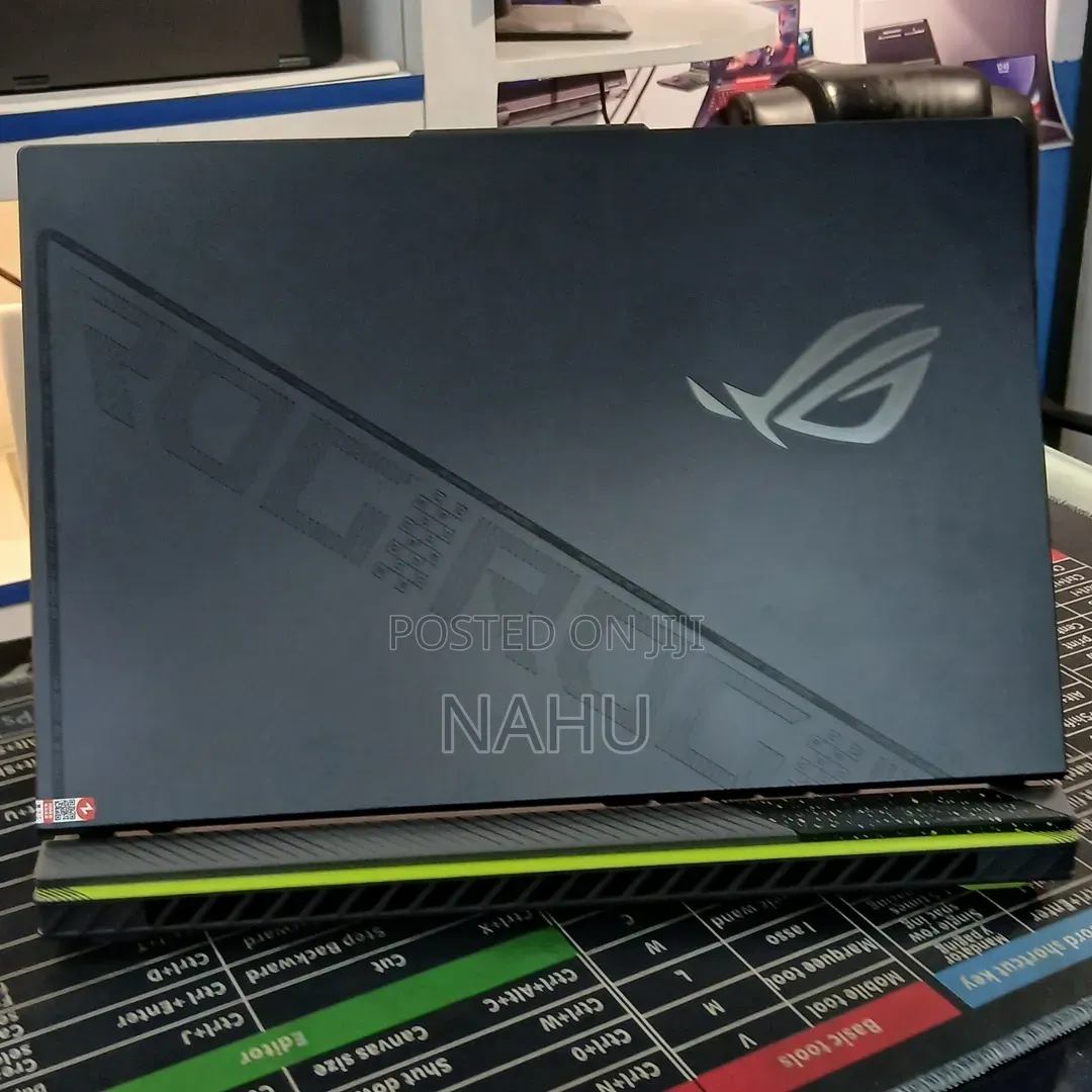 New Laptop Asus ROG Strix G15 16GB Intel Core i9 SSD 1T