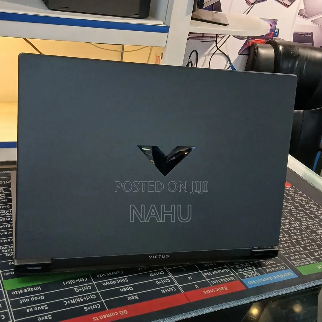 New Laptop HP Victus 16 16GB Intel Core i7 SSD 1T