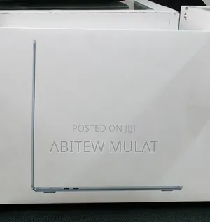 New Laptop Apple MacBook Air 2025 M4 16GB Apple M4 SSD 512GB
