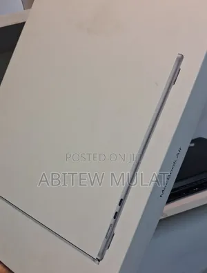 New Laptop Apple MacBook Air 2025 M4 16GB Apple M4 SSD 512GB
