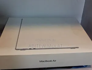 New Laptop Apple MacBook Air 2025 M4 16GB Apple M4 SSD 512GB
