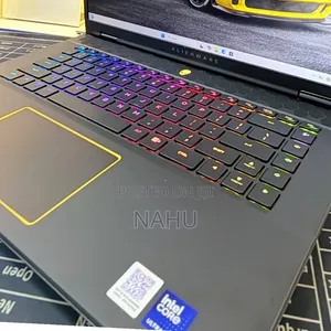 New Laptop Alienware M15 r3 16GB Intel Core Ultra 9 SSD 512GB