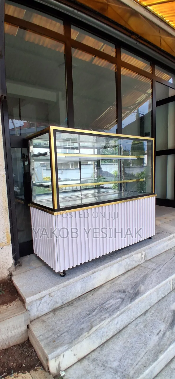 Cake Display Fridge