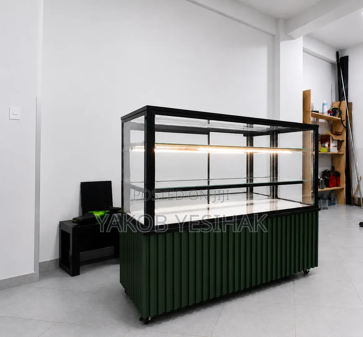 Cake Display Fridge