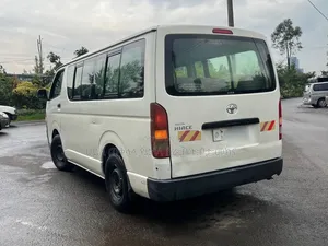 Toyota HiAce 2010 White