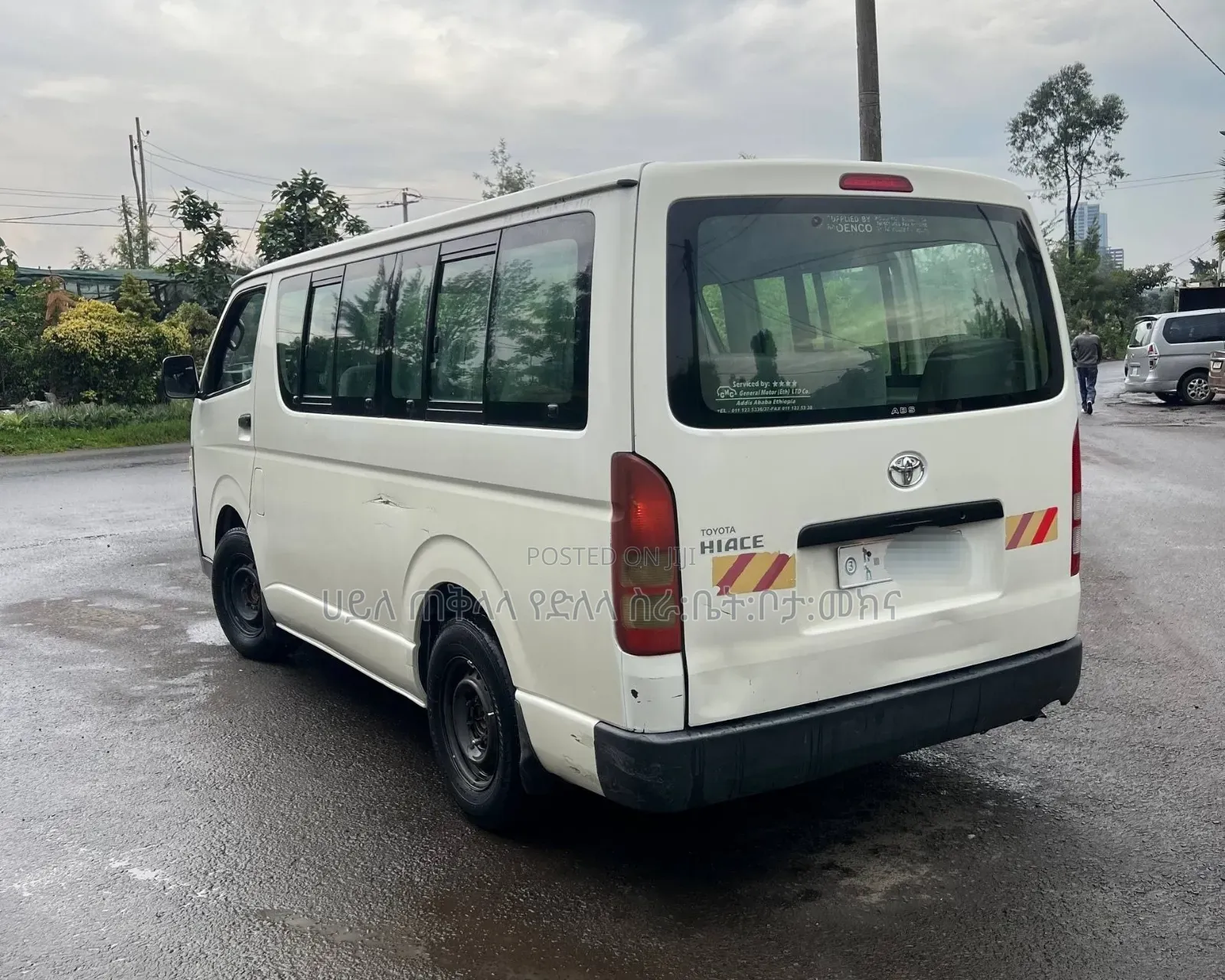 Toyota HiAce 2010 White