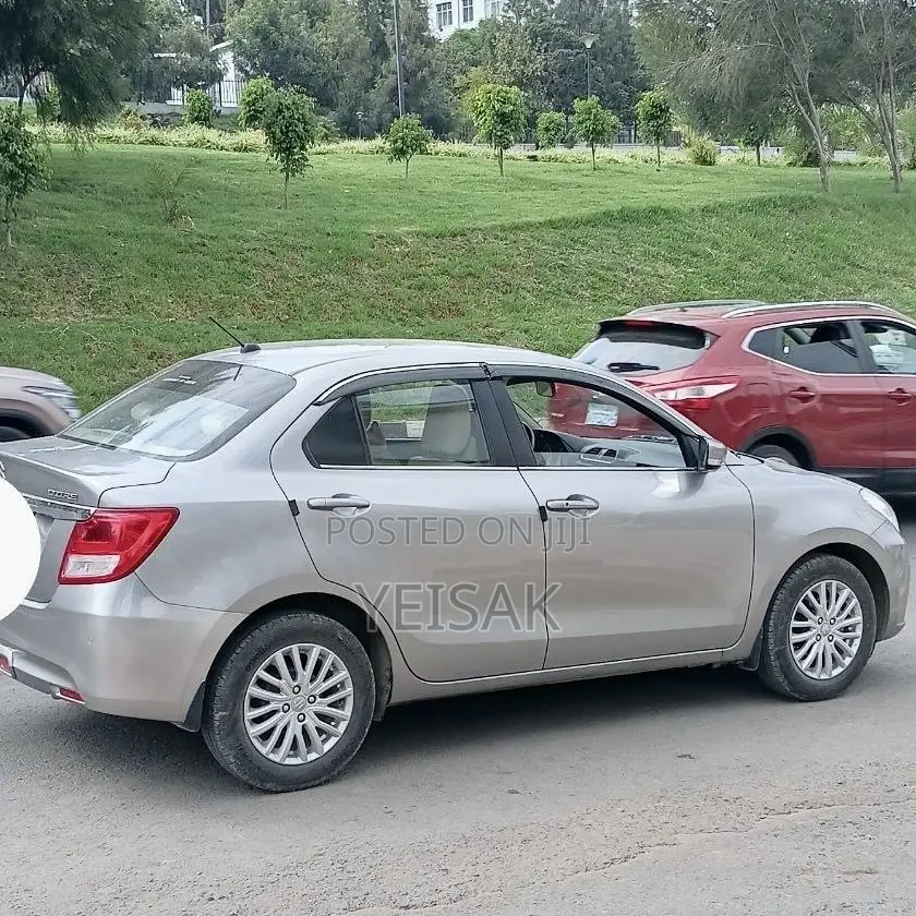 Suzuki Dzire 2022 Gray