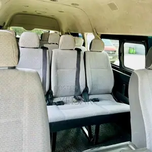 Toyota HiAce 2015 White