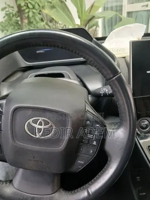 Toyota Highlander Hybrid 2024 White