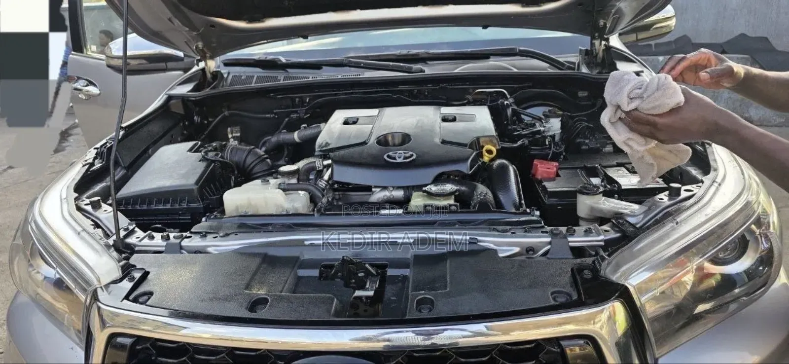 Toyota Hilux 2019 Silver