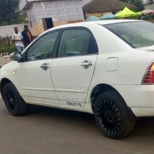 Toyota Corolla 2007 White