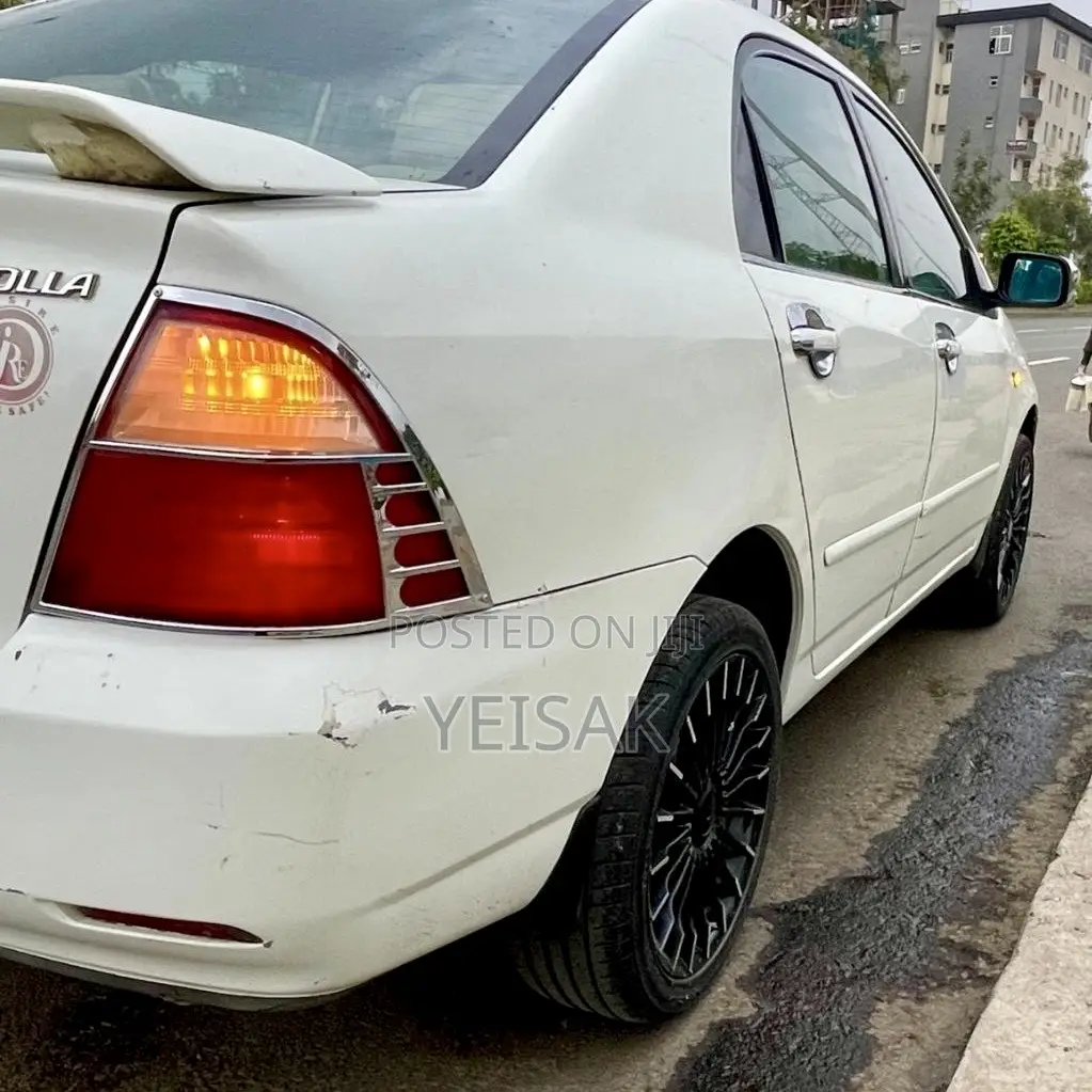Toyota Corolla 2007 White