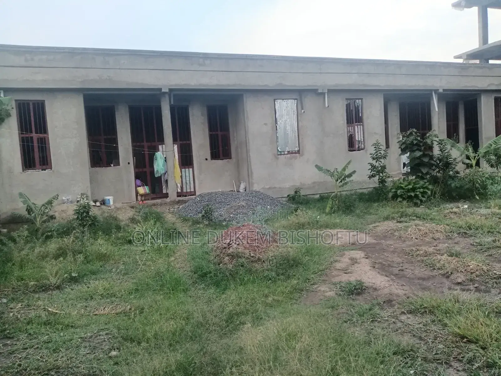 12bdrm House in Dukem Gabriel Sefar, East Shewa for sale