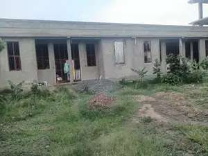 12bdrm House in Dukem Gabriel Sefar, East Shewa for sale