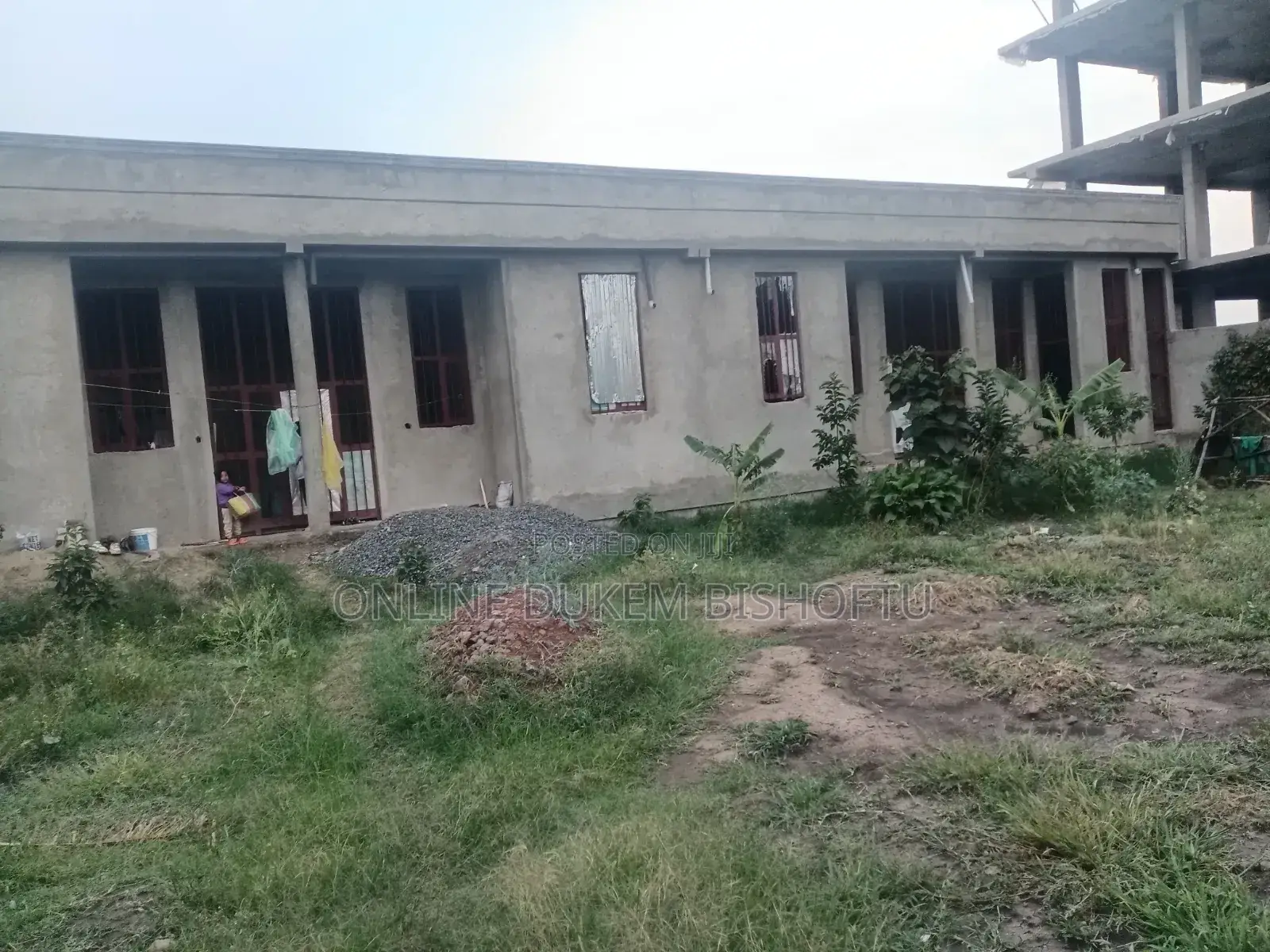 12bdrm House in Dukem Gabriel Sefar, East Shewa for sale