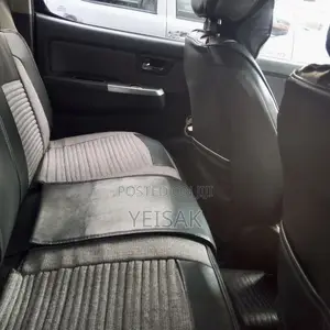 Toyota Hilux 2013 Gray