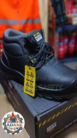 Safety Shoes Different Model for Companies With Discount From Adane$