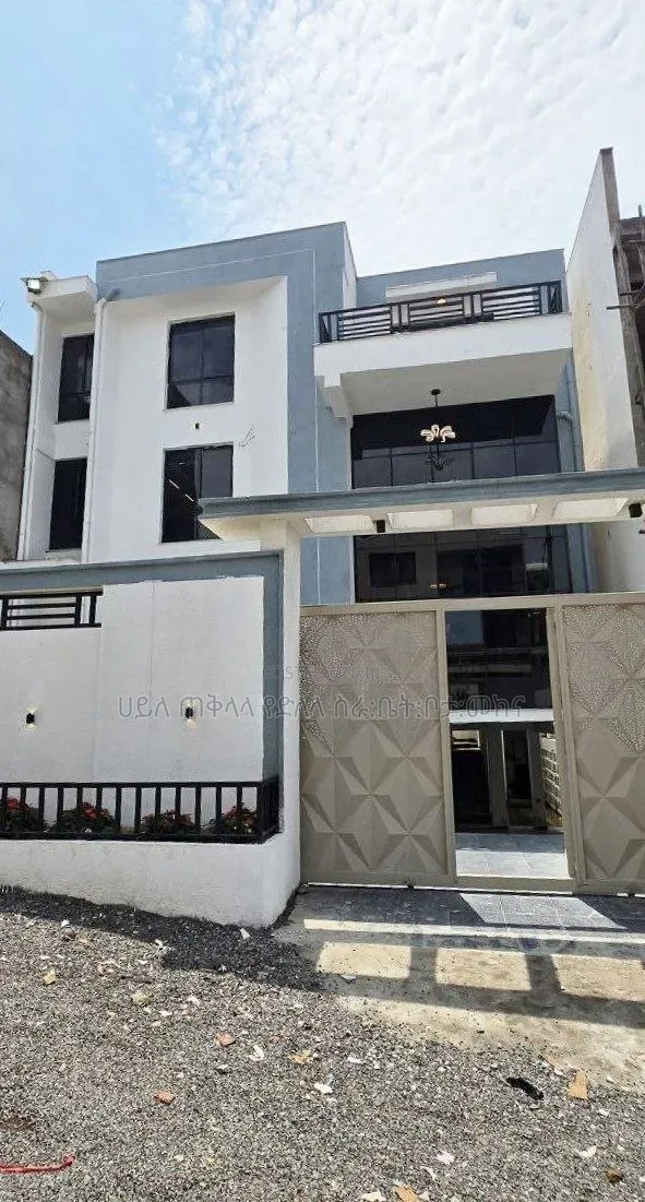 Furnished 9bdrm Townhouse/Terrace in Summit 72 Area, Yeka for sale