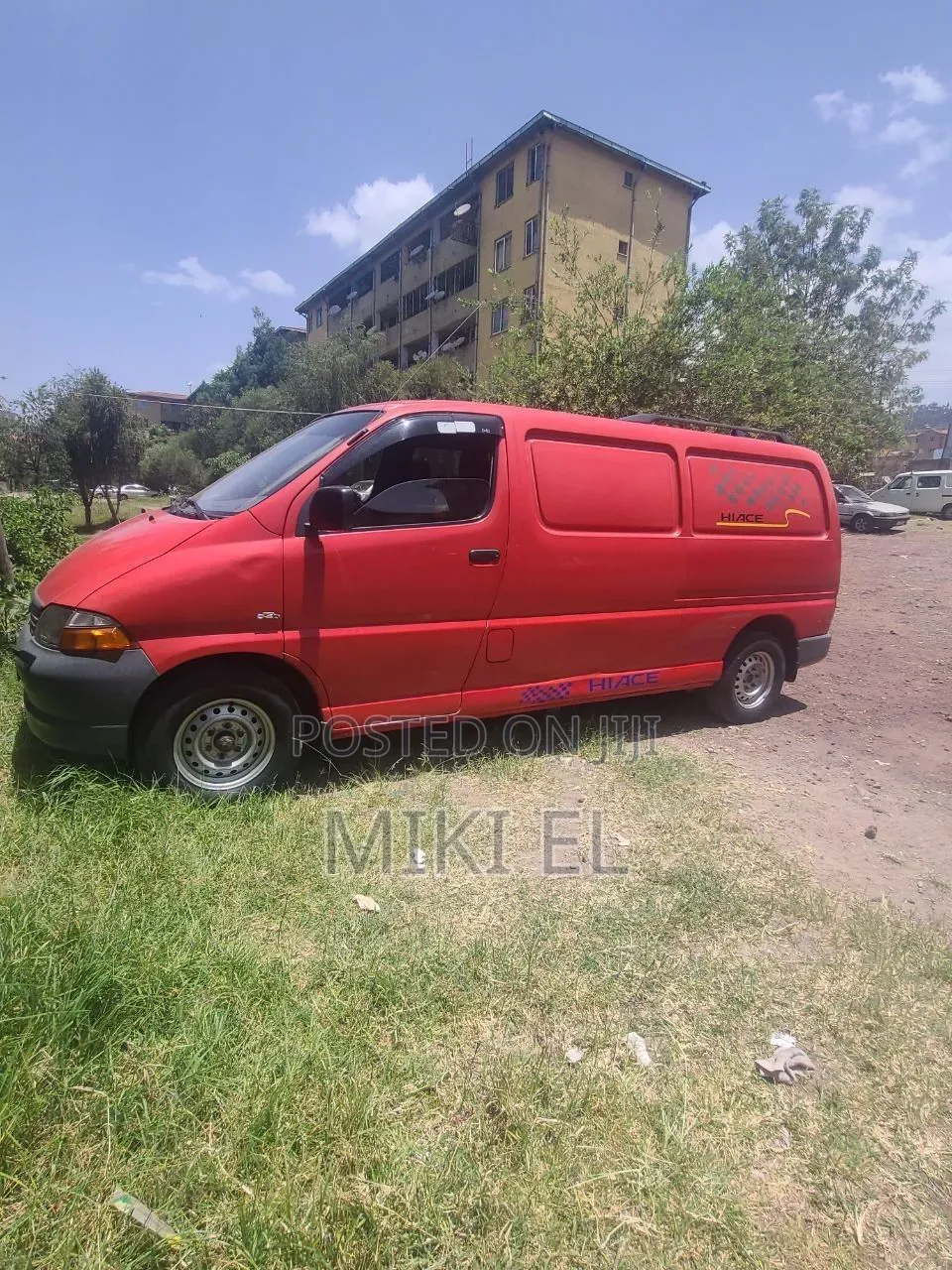 Toyota HiAce 2006 Red