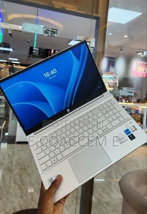 New Laptop HP 15 16GB Intel Core i5 SSD 512GB