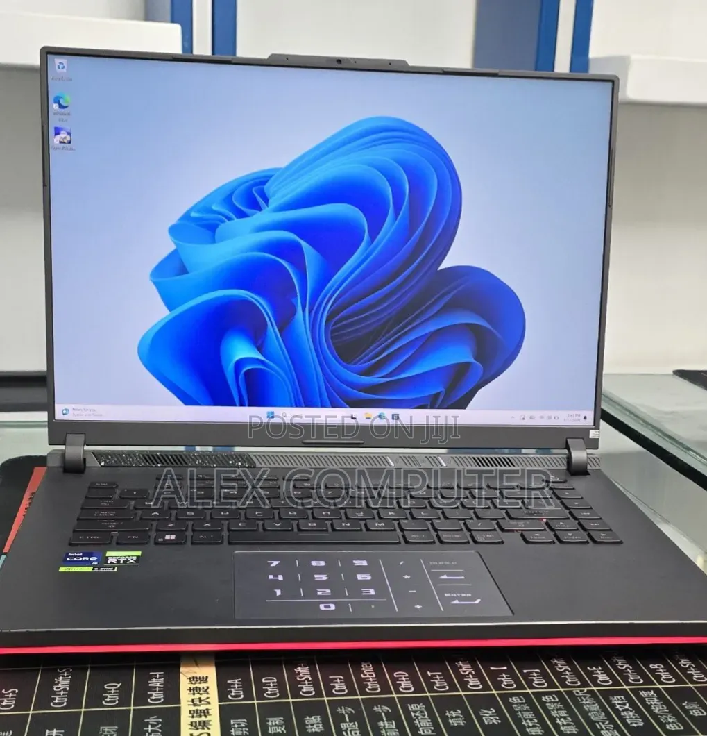 New Laptop Asus ROG Strix G16 G614 16GB Intel Core i9 SSD 1T