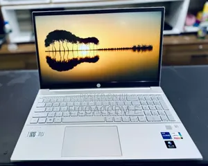 New Laptop HP 16GB Intel Core i5 SSD 512GB