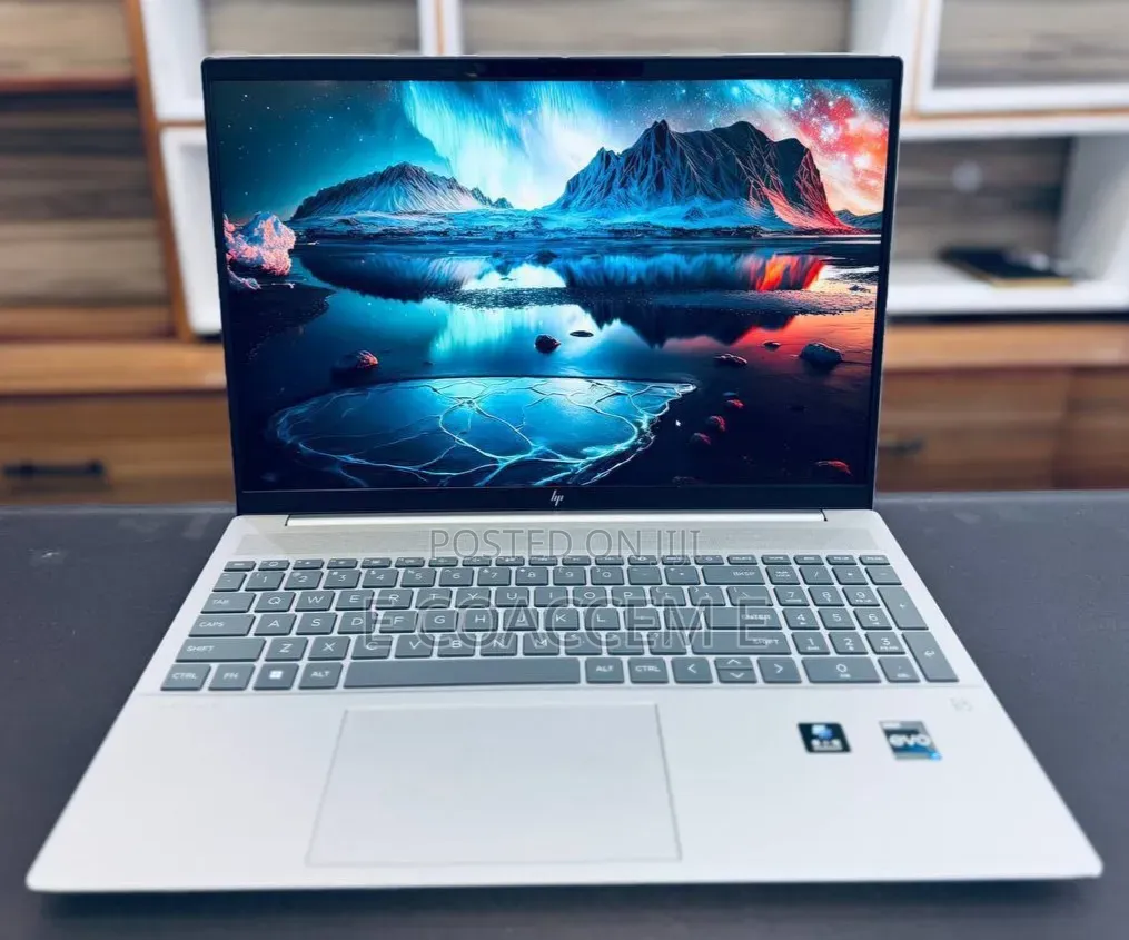 New Laptop HP 16GB Intel Core i7 SSD 1T