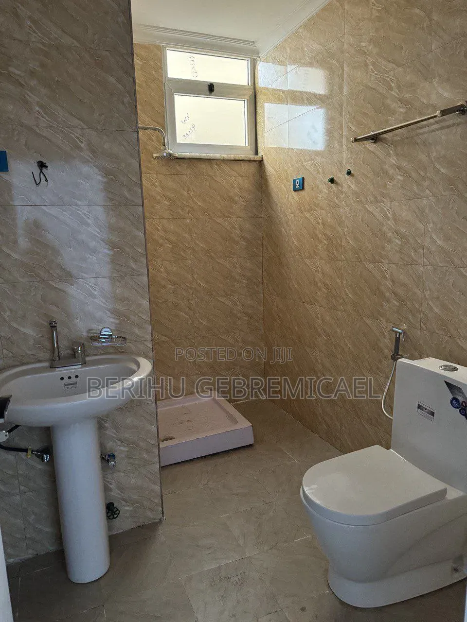 1bdrm Condo in ሰሚት, Bole for sale