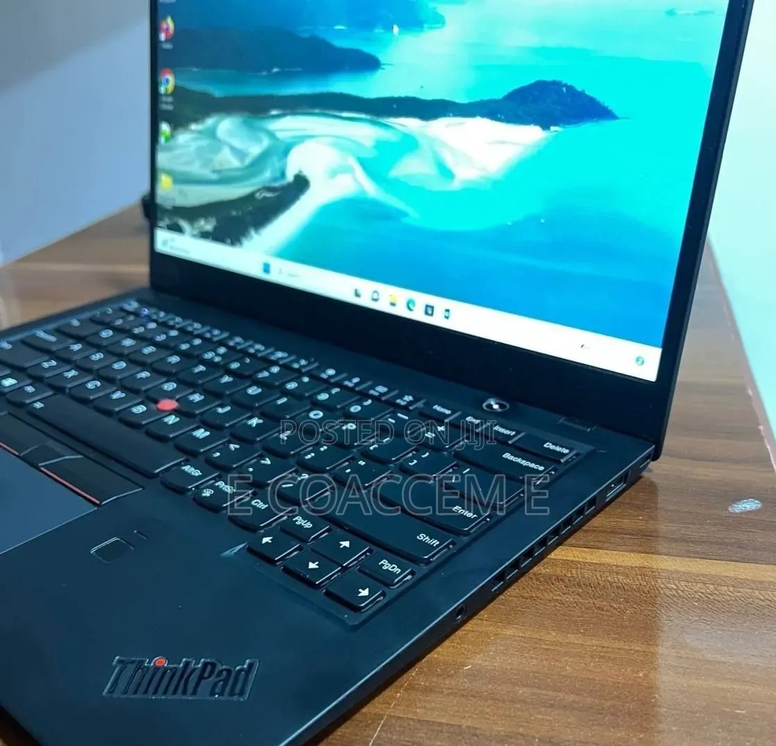 New Laptop Lenovo 16GB Intel Core i5 SSD 512GB