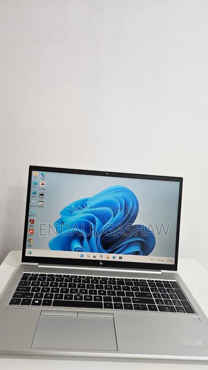 New Laptop HP EliteBook 850 16GB Intel Core i7 SSD 512GB