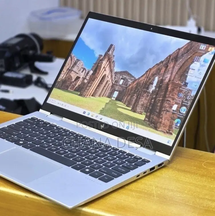 New Laptop HP Elitebook 830 G11 16GB Intel Core Ultra 7 SSD 512GB