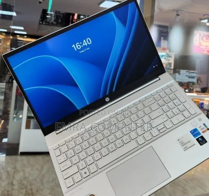 New Laptop HP Pavilion 15 16GB Intel Core i5 SSD 512GB