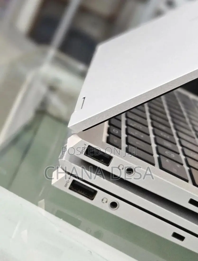 New Laptop HP EliteBook 1040 G8 16GB Intel Core i7 SSD 512GB