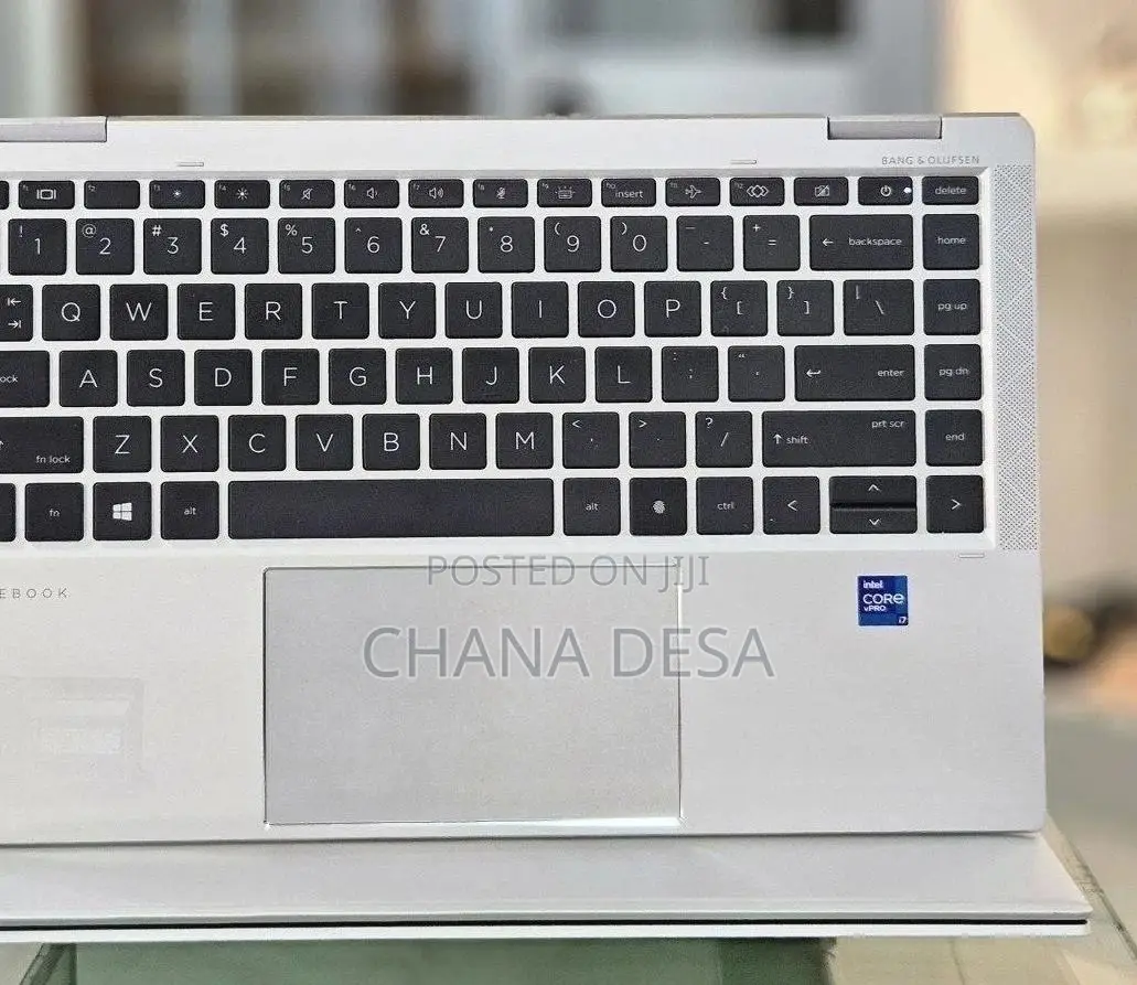 New Laptop HP EliteBook 1040 G8 16GB Intel Core i7 SSD 512GB