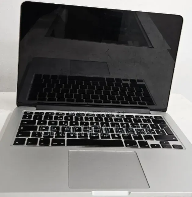 New Laptop Apple MacBook 2015 8GB Intel Core i7 SSD 256GB