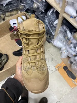 Esrowou Tactical Outdoor Boots: