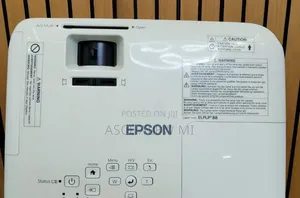 EPSON Projector Model Name: EB-S31 Has : Bag Remote Hardware