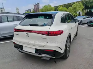 Mercedes-Benz EQS 2025 White
