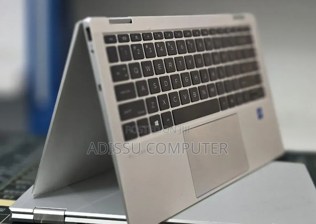 New Laptop HP EliteBook 1040 G8 16GB Intel Core i7 SSD 512GB