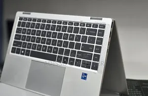 New Laptop HP EliteBook 1040 G8 16GB Intel Core i7 SSD 512GB