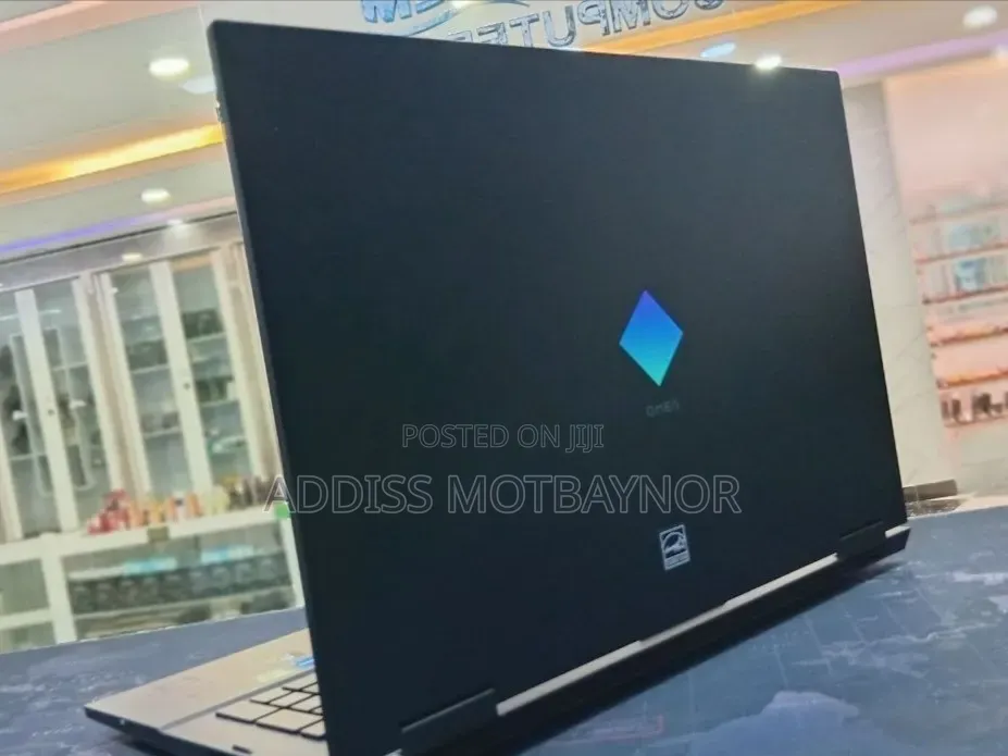 New Laptop HP Omen 17 16GB Intel Core i7 SSD 1T