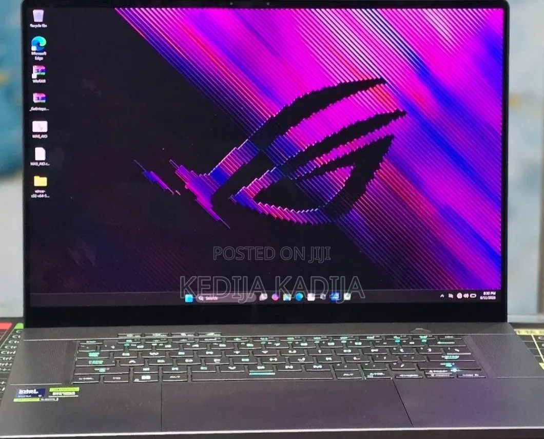 New Laptop Asus ROG Strix G16 16GB Intel Core Ultra 9 SSD 1T