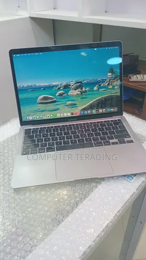 New Laptop Apple MacBook Pro 2021 M1 8GB Apple M1 SSD 256GB