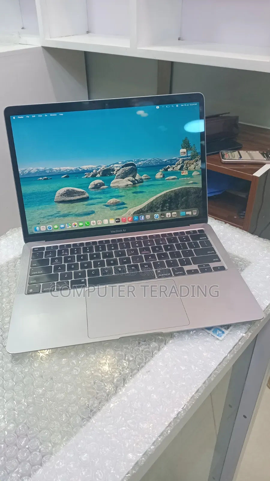 New Laptop Apple MacBook Pro 2021 M1 8GB Apple M1 SSD 256GB
