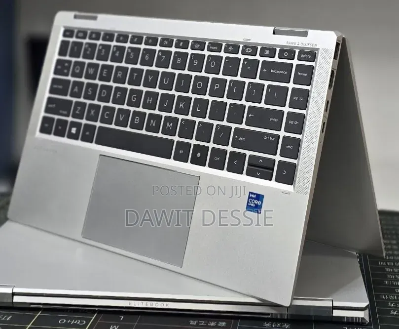 New Laptop HP EliteBook 1040 G8 16GB Intel Core i7 SSD 512GB