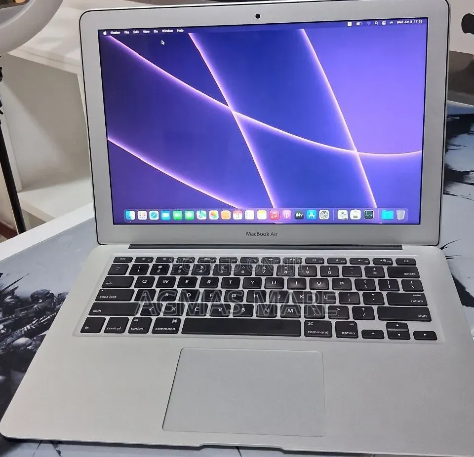 New Laptop Apple MacBook Air 2015 8GB Intel Core i5 SSD 256GB