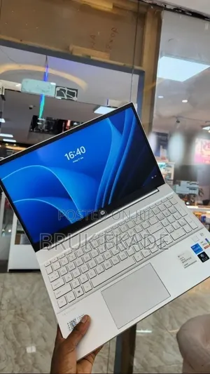 New Laptop HP Pavilion 15 16GB Intel Core i5 SSD 1T
